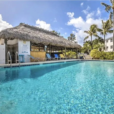 Dolphin Cove- Pet Friendly Waterfront Townhome W Pool